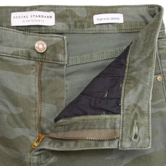 Social Standard by Sanctuary Camo High Rise Skinny Jeans Women’s Size 6/28 - Picture 3 of 5